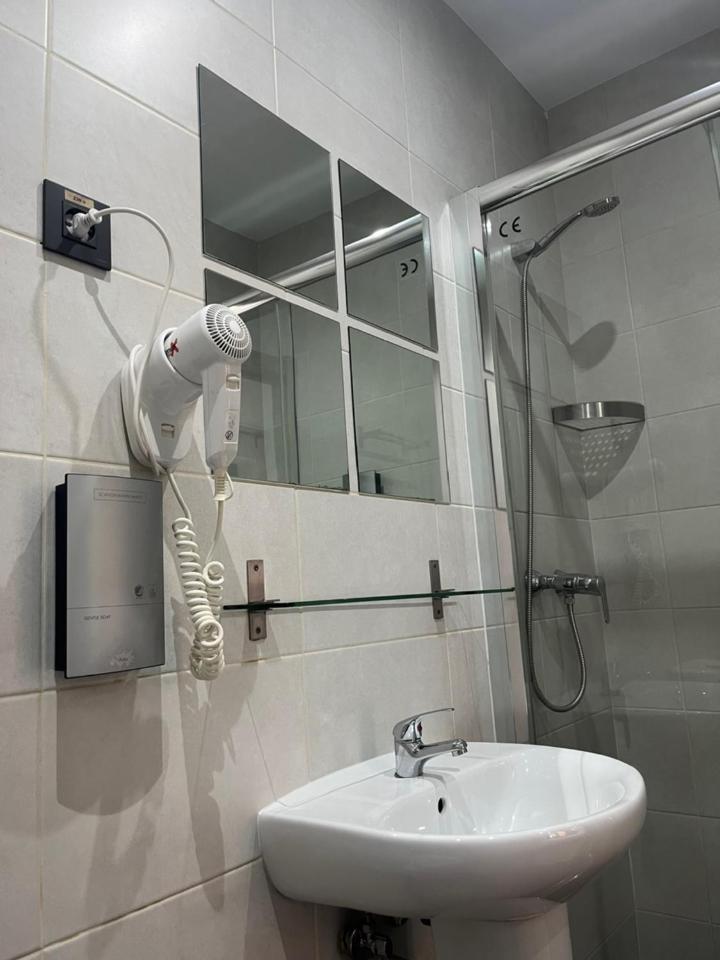 Fuencarral Guest house 3*